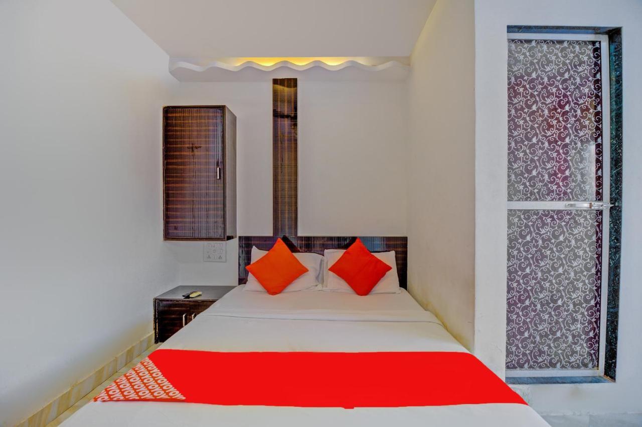 Oyo 76486 Silver Moon Mumbai Bagian luar foto